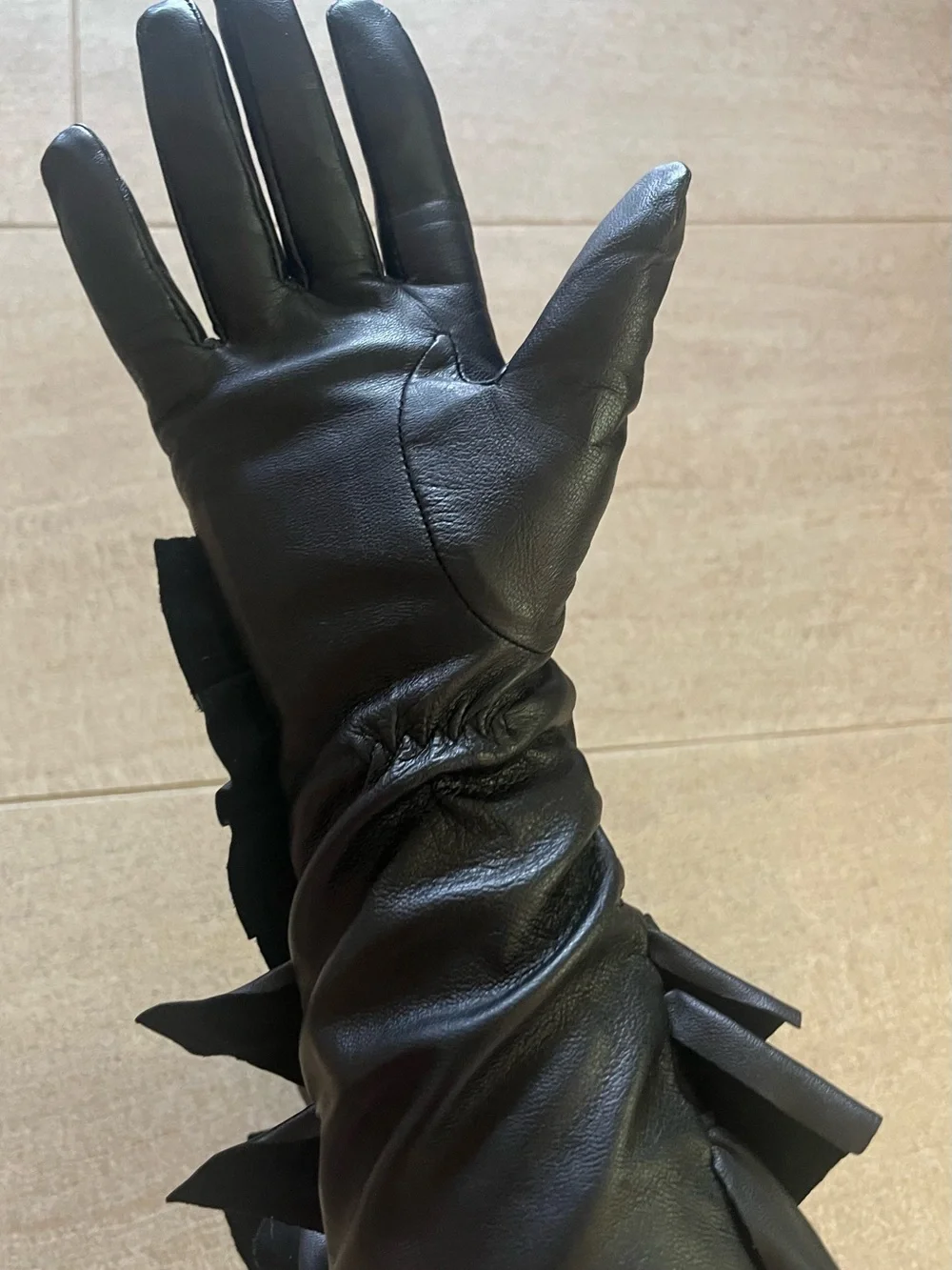 Jessica Simpson Black Leather Ruffle Cuff Gloves m